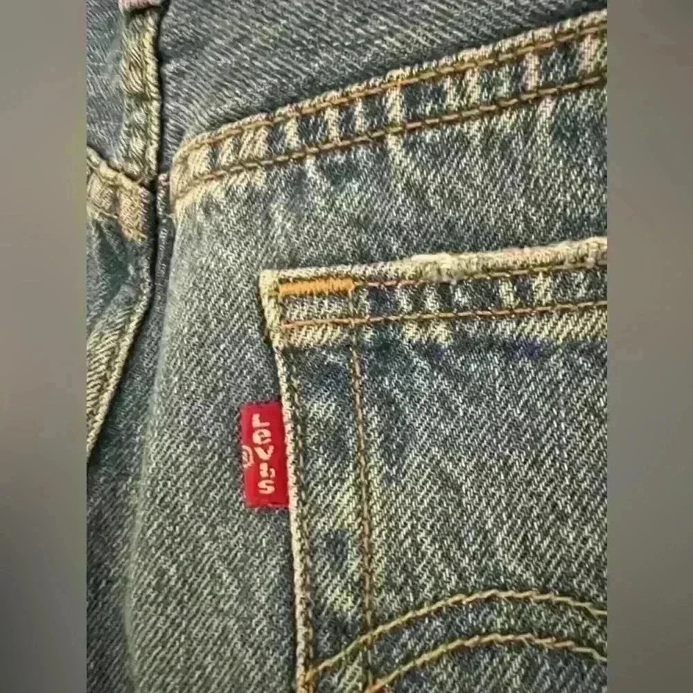 Levi's Levi 501 Blue Denim Jeans Shorts Button Closure‎ Distressed Booty Western